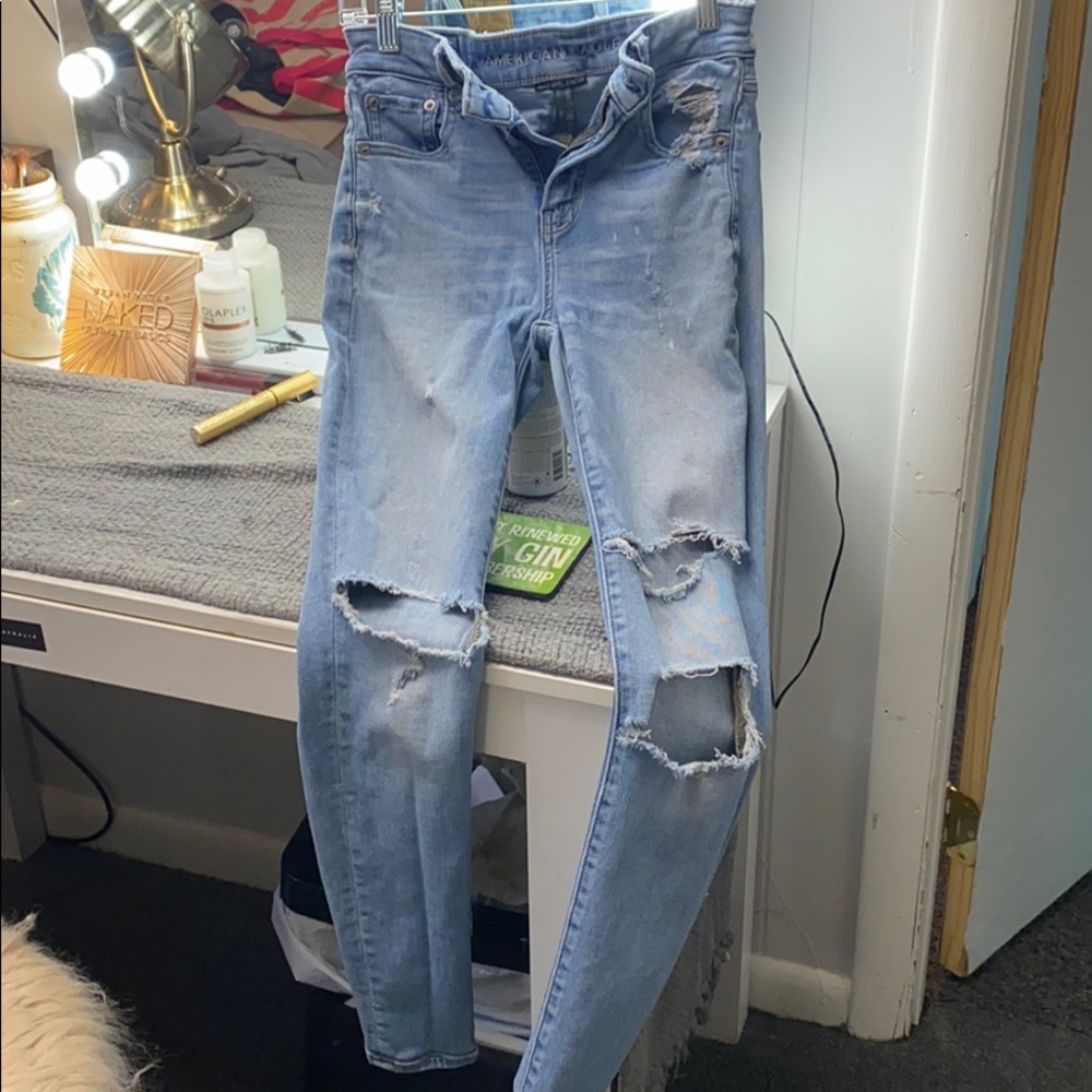 Ripped American eagle jeans - Picture 2 of 3